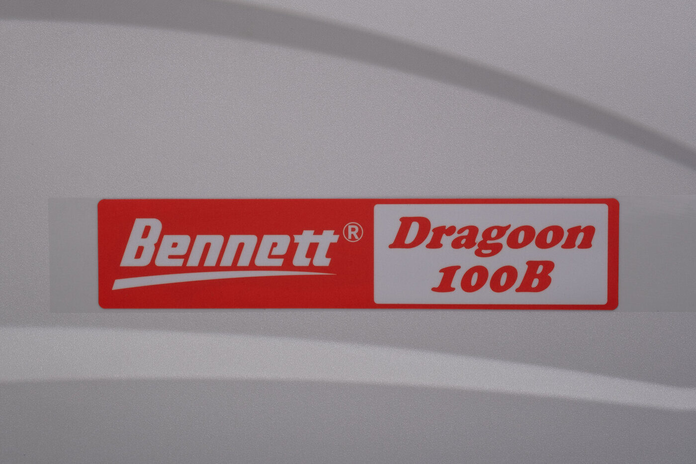 Bennett Dragoon D100b Аккумуляторная поломоечная машина с местом для оператора фото 4