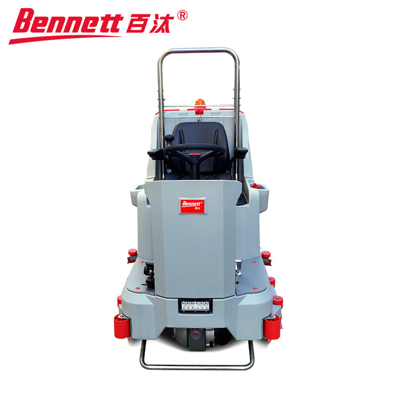 Bennett Dragoon D200-100d Аккумуляторная поломоечная машина с местом для оператора фото 2