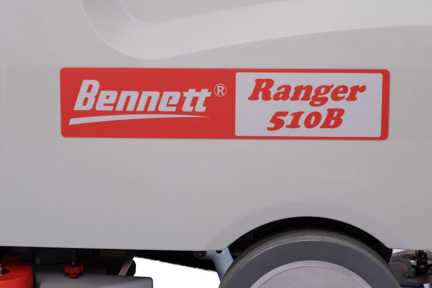 Bennett Ranger R510b Аккумуляторная поломоечная машина с местом для оператора фото 5